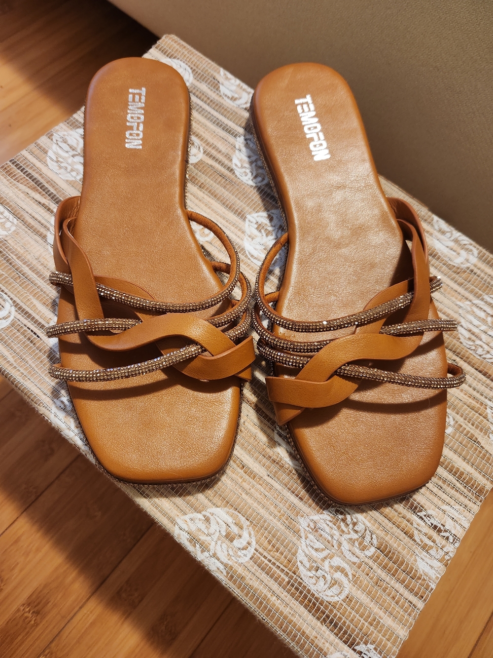 Temofon Rhinestone Strappy Flat Slides Sandal Cognac Brown Tan Square Toe, EU 41